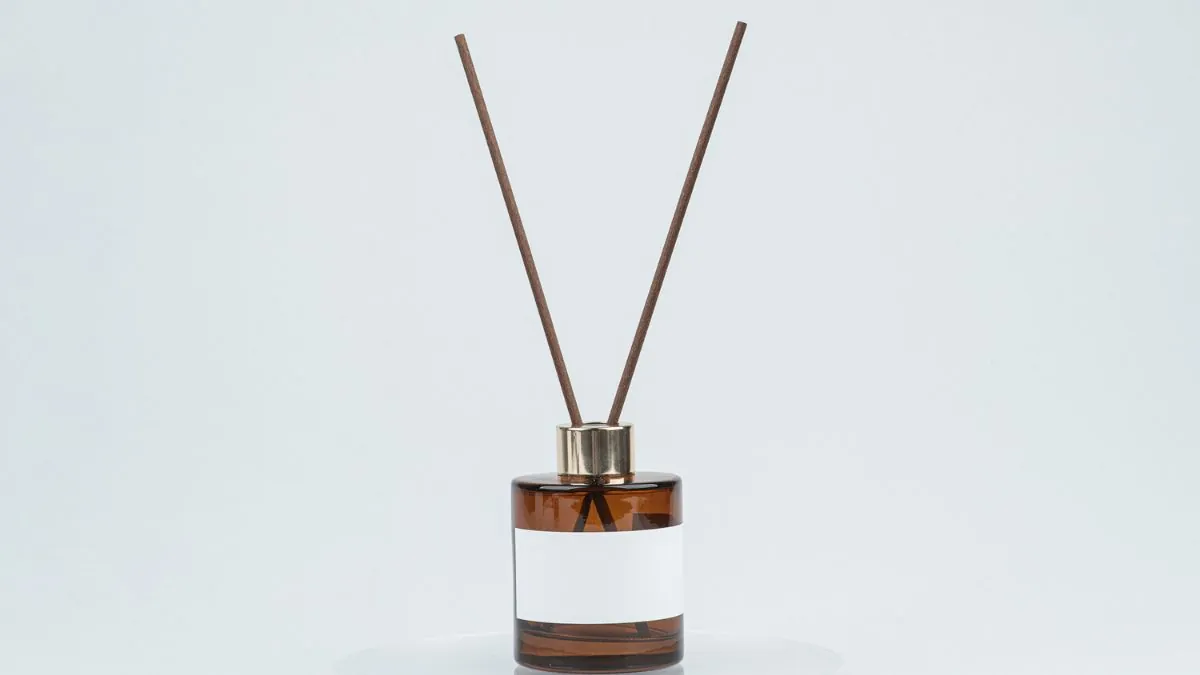 Canela y vinagre: el ambientador que muchos hoteles usan para que el baño huela bien