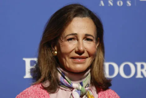 La casa de verano de Ana Botín en Santander donde hace yoga y contempla la bonita bahía