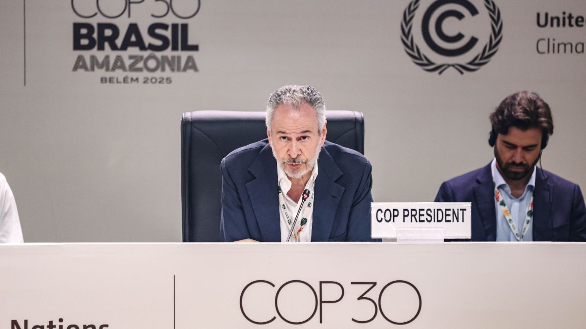 La COP30 logra un acuerdo climático, aunque sin establecer el fin de los combustibles fósiles