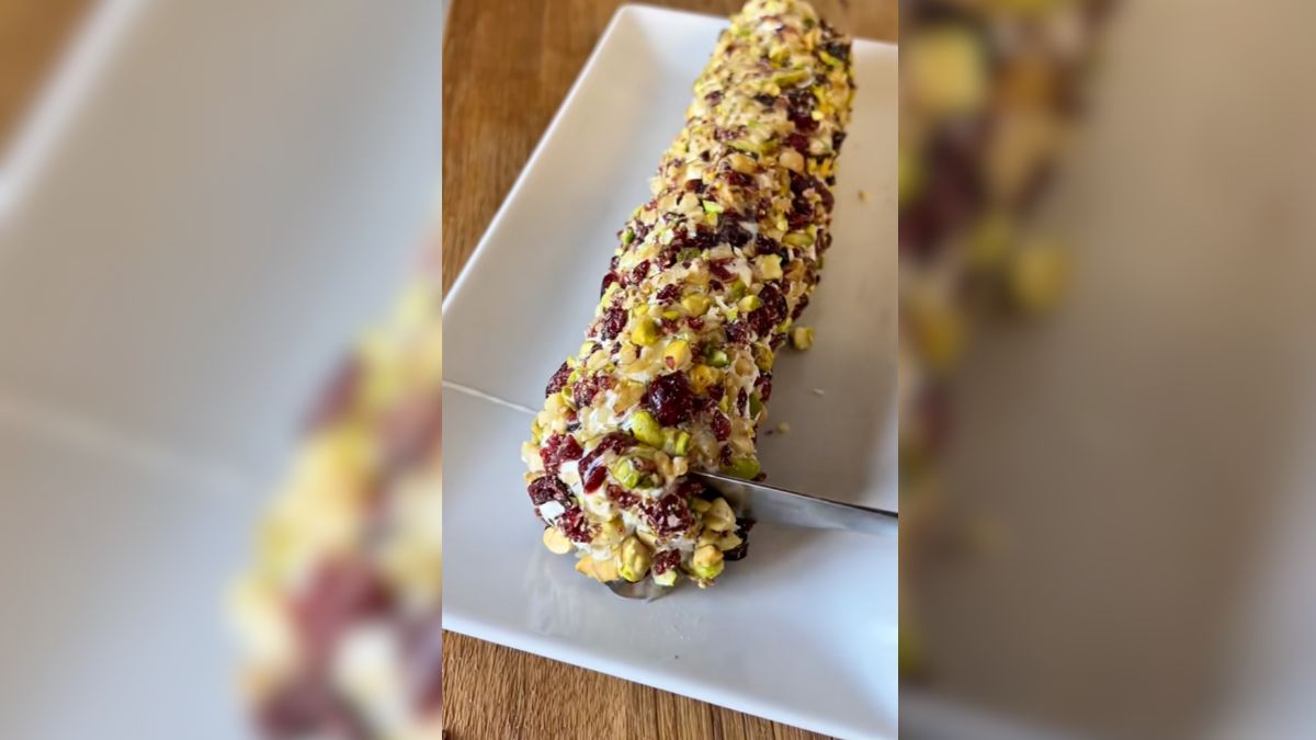 El aperitivo que triunfa en Navidad con solo dos ingredientes: queso y frutos secos