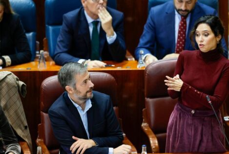 Ayuso critica que Quirón tenga que «soportar las iras» del Gobierno y sus «caniches»