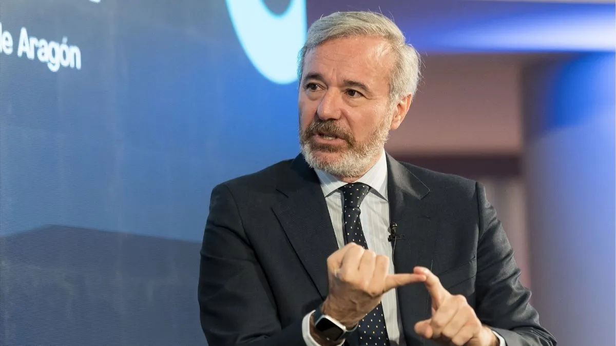 Azcón anuncia mascarillas obligatorias en centros sanitarios de Aragón por la gripe