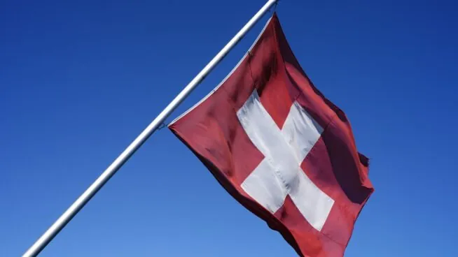 EEUU y Suiza llegan a un acuerdo que reduce los aranceles al 15% para el país europeo