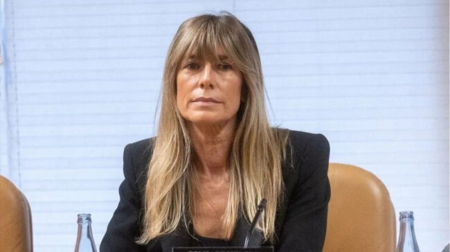 Las órdenes de la asistente de Begoña Gómez con sus escoltas complican su futuro judicial