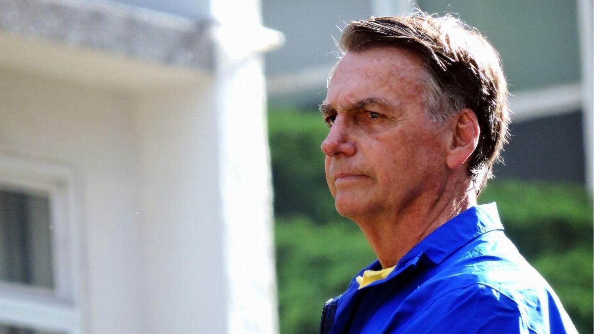 Bolsonaro, suspendido de sueldo y funciones tras su condena por intento de golpe de Estado