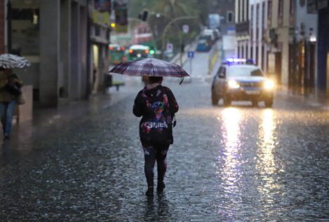 La borrasca 'Claudia' mantiene en alerta a una veintena de provincias por lluvia, viento y oleaje