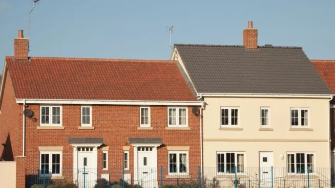 CaixaBank rebaja esta casa en Guadalajara: con cinco habitaciones por solo 22.000 euros