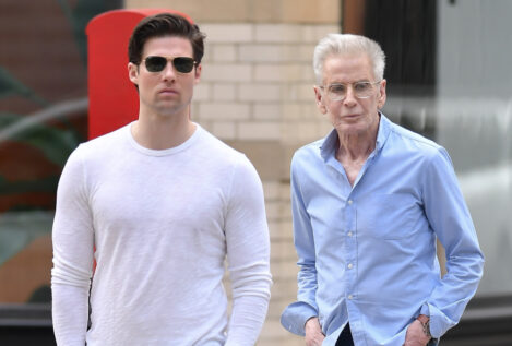 La relación del diseñador Calvin Klein con Kevin, 46 años más joven que él y fue actor porno