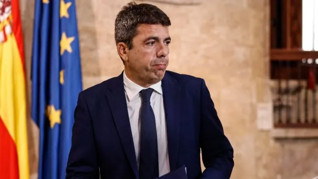 Carlos Mazón, más allá del político: dos  hijos mellizos, un padre hematólogo y su mujer