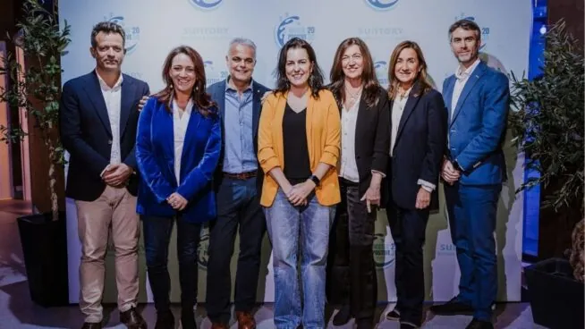 Suntory Beverage & Food Spain, propietaria de Schweppes, será Water Positive en 2030