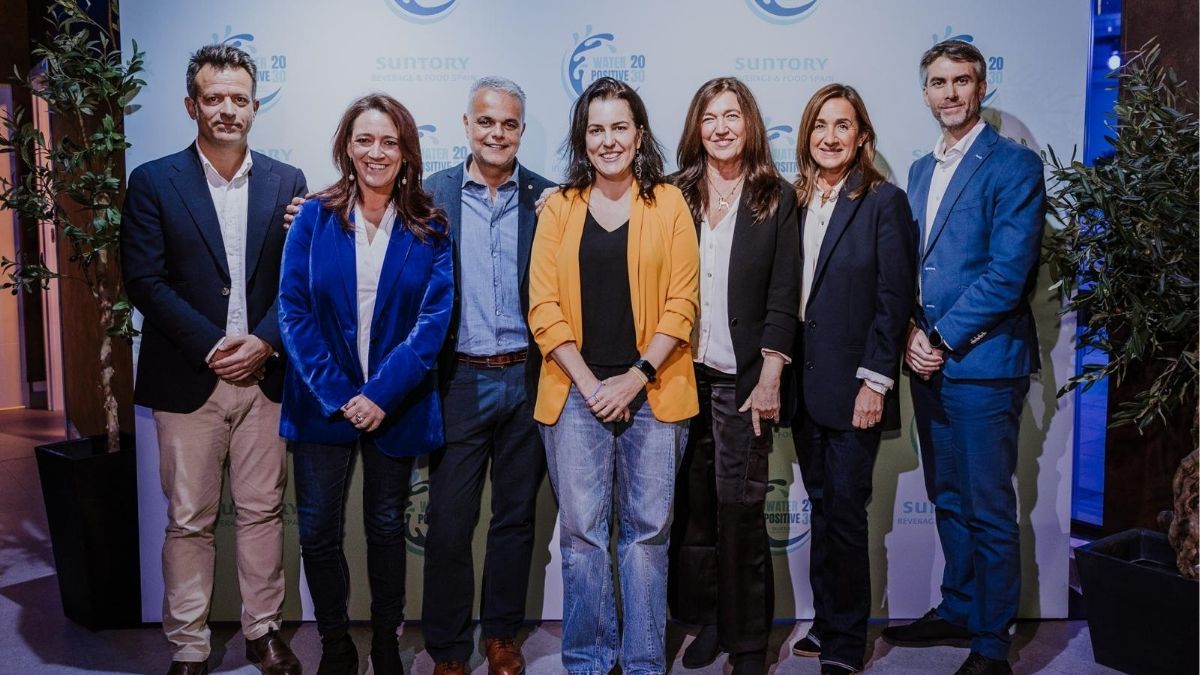 Suntory Beverage & Food Spain, propietaria de Schweppes, será Water Positive en 2030