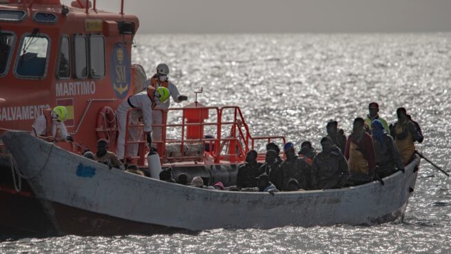 Cuatro muertos en un cayuco con más de 70 inmigrantes que se quedó sin víveres