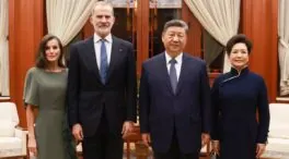 El presidente de China y la primera dama ofrecen una cena privada a los Reyes
