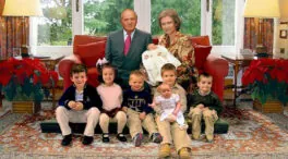 El día que la reina Sofía hizo un montaje para colocar a sus nietos en el ‘christmas’ navideño