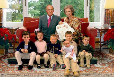 El día que la reina Sofía hizo un montaje para colocar a sus nietos en el ‘christmas’ navideño