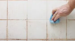 Cómo eliminar la grasa pegajosa de los azulejos de la cocina con jabón neutro