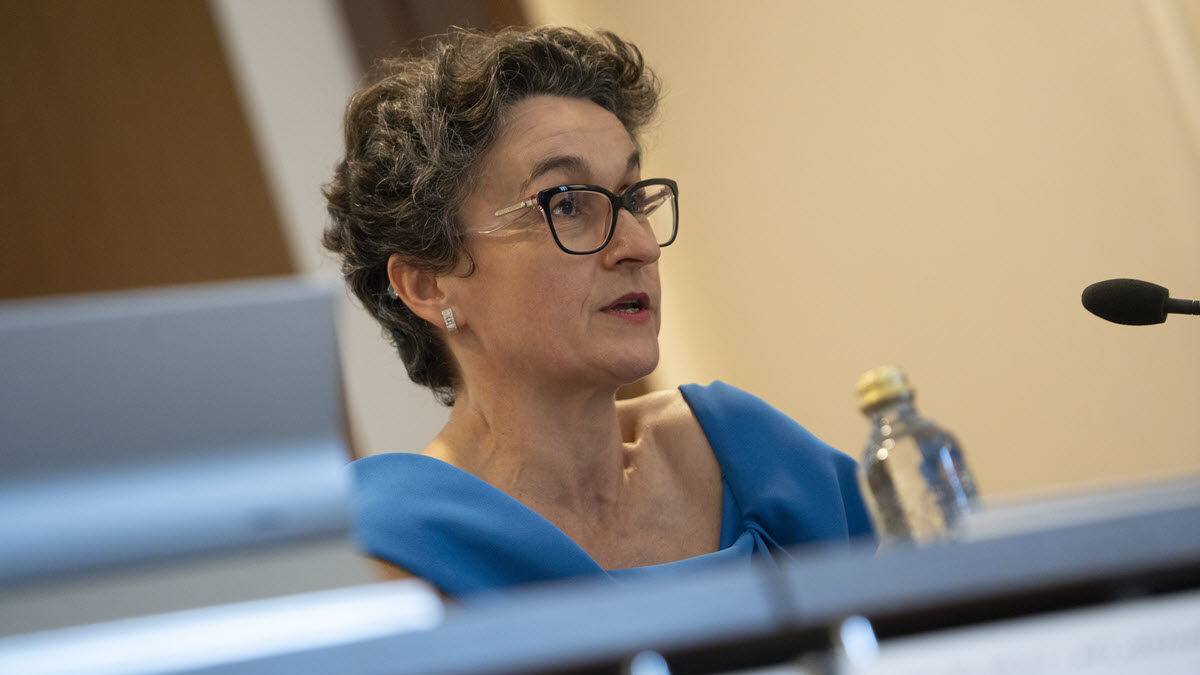 La presidenta del Puerto de Valencia habla de un «complot» y culpa a filtraciones internas