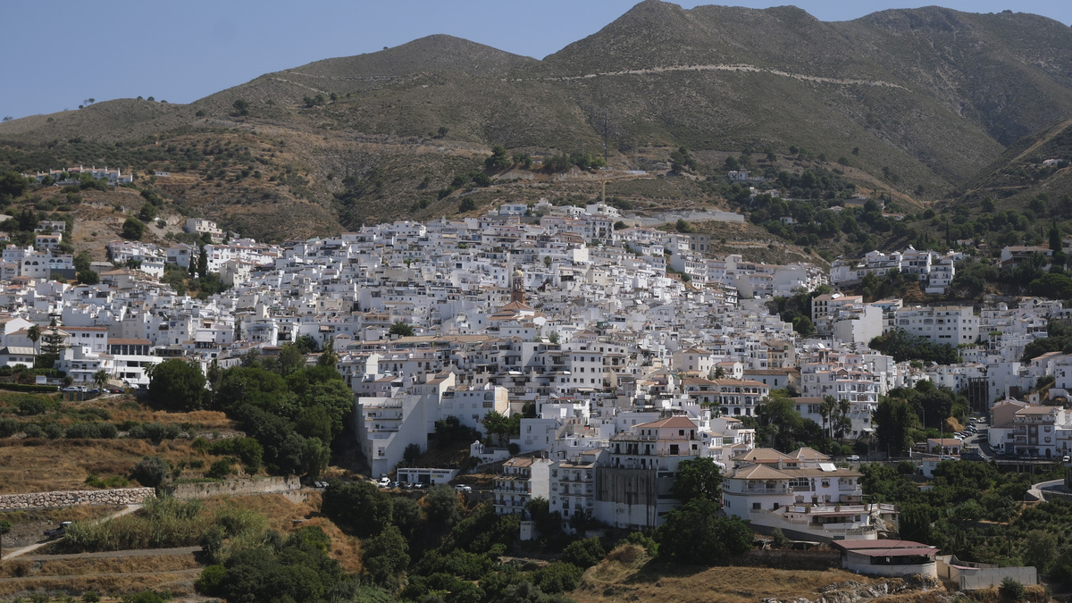 La web de la Junta de Andalucía para repoblar pueblos del interior costó 65.000 euros