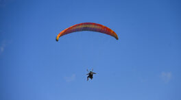 La Fiscalía marroquí destapa una red que utilizaba parapentes para volar a Ceuta