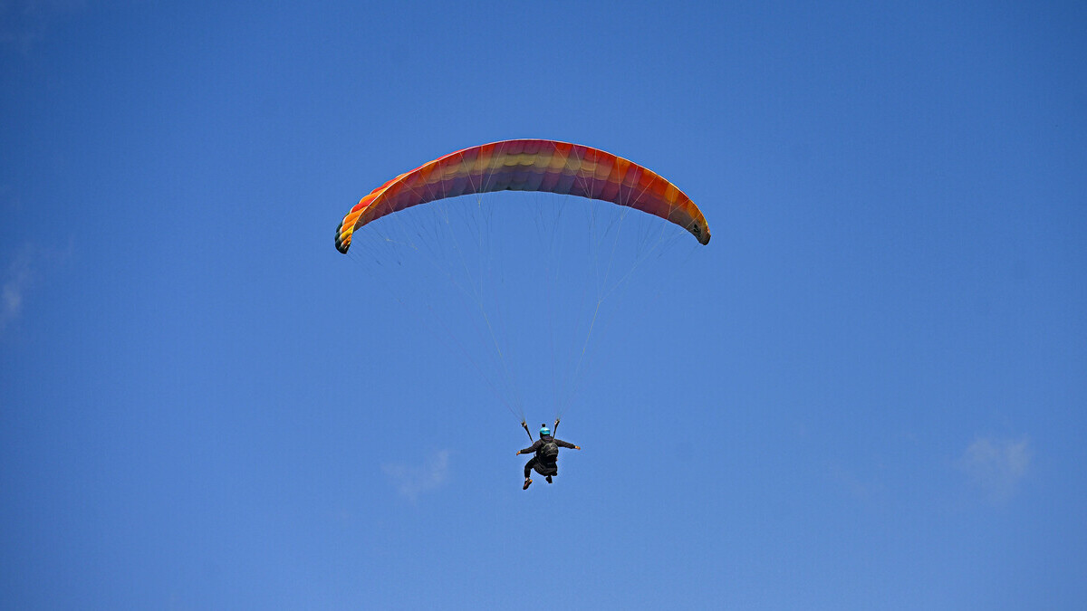La Fiscalía marroquí destapa una red que utilizaba parapentes para volar a Ceuta