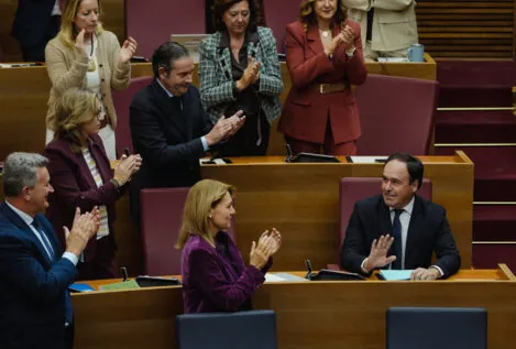 Pérez Llorca logra la investidura como nuevo presidente valenciano con el apoyo de Vox