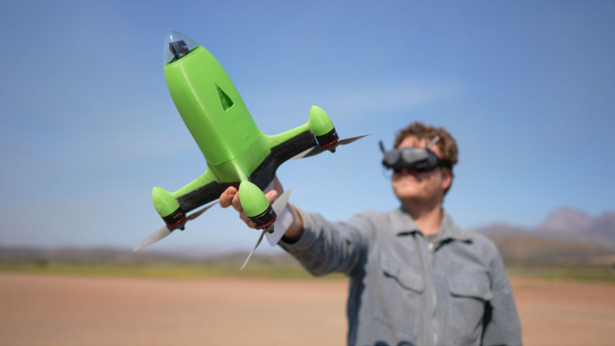 Existe una guerra en marcha entre drones y la protagonizan un suizo y una familia sudafricana