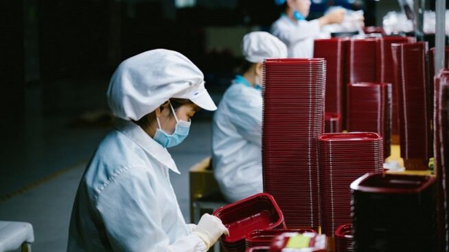 El empleo extranjero representa ya el 14,2% del total, con marroquís y rumanos a la cabeza