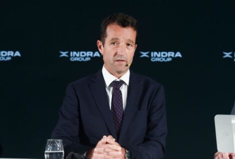 Un accionista de Indra pide a la CNMV una investigación por «conflicto de intereses»