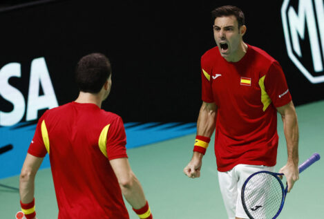 España vence en dobles a Alemania sin Alcaraz y disputará la final de la Copa Davis