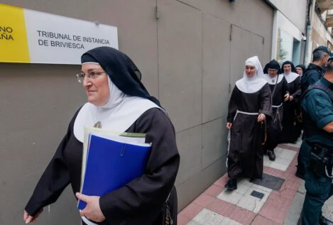 La Guardia Civil detiene a la exabadesa de Belorado tras registrar el convento