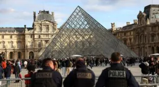 Los fallos de seguridad del Louvre: contraseña con el nombre del museo y sistemas obsoletos