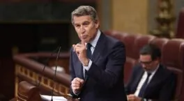 Feijóo acusa a Sánchez de ser «el presidente de la cloaca»: «Está muerto de miedo»