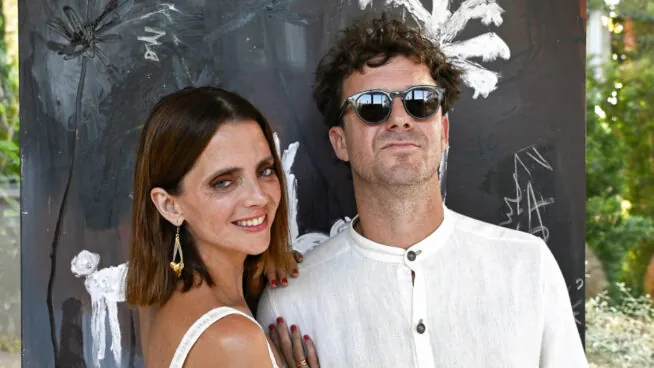 La gran fortuna familiar de Aldo Comas, marido de Macarena Gómez, que le une a los Grimaldi