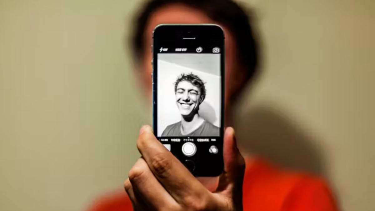 Los algoritmos adivinan cómo somos o cuánto ganamos solo con analizar nuestra foto