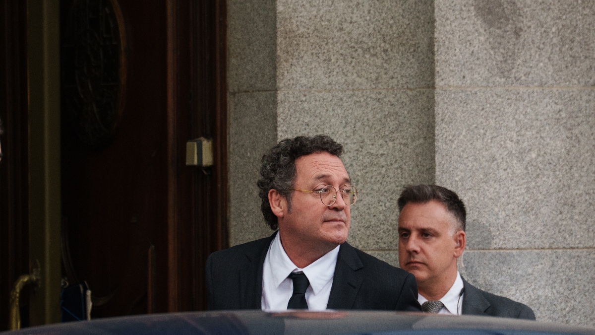 La Fiscalía niega que actuara «de forma impropia» contra el novio de Ayuso