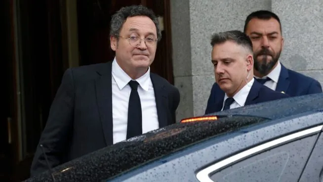 Nubarrones sobre García Ortiz