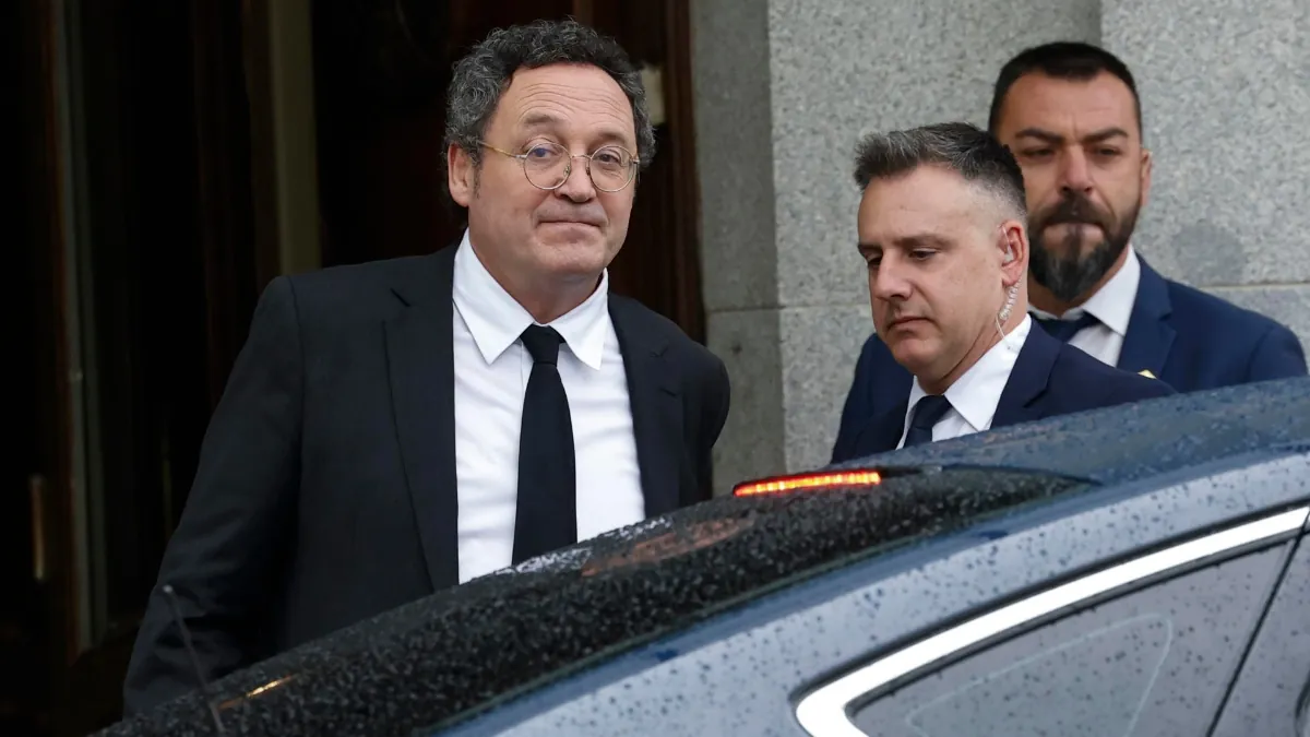 Nubarrones sobre García Ortiz