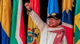 Petro aboga por «una OTAN suramericana» independiente de EEUU o Rusia