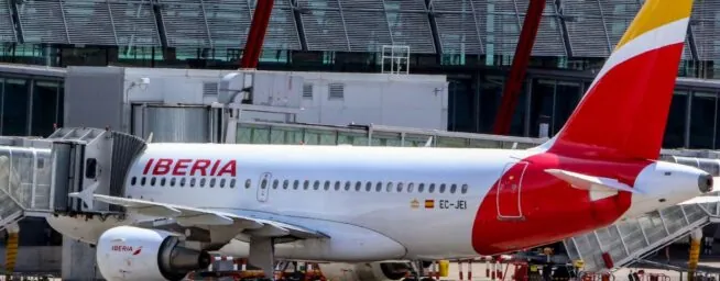 Iberia y los sindicatos sellan el acuerdo sobre el ERE para la salida de 996 personas
