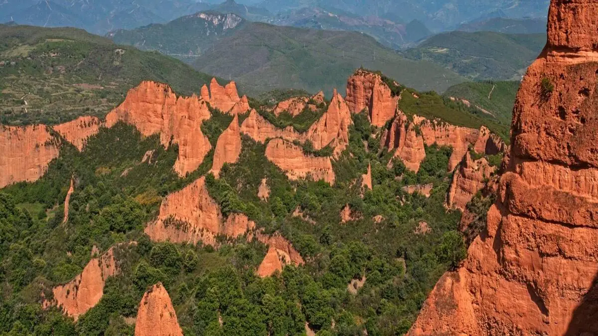 Castilla y León impulsa el turismo rural y de naturaleza para atraer nuevos visitantes
