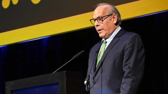 Iberdrola desmiente a Corredor: hay industrias en el País Vasco y Cataluña sin conexión de luz