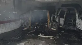 Un incendio agrava la guerra entre clanes tras los robos en el cementerio de Zaragoza