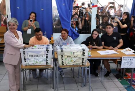 La izquierdista Jara y el derechista Kast irán a la segunda vuelta de las presidenciales en Chile