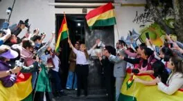 La opositora boliviana Jeanine Áñez sale de prisión después de casi cinco años