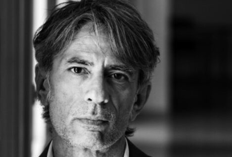 'Mil cosas': Juan Tallón te hará replantear tu relación con el trabajo y el tiempo