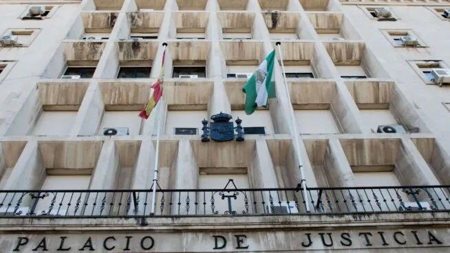 Juzgan a una forense por vejar a víctimas de violaciones y cuestionar sus comportamientos