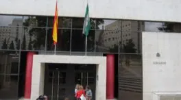 Condenan a prisión al subinspector de Policía Local de Granada por maltrato a su pareja