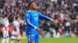 El Madrid tropieza en Vallecas y firma su primer empate de la temporada