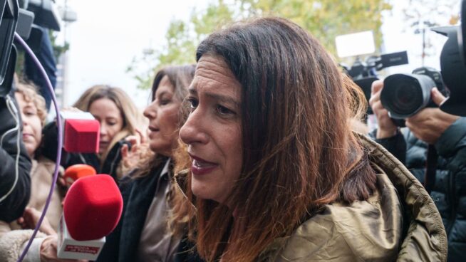 Leire Díez se opone a que el juez investigue al PSOE en la causa en su contra
