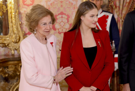 Leonor homenajea a su abuela: luce un traje llamativo en su color fetiche en el Palacio Real